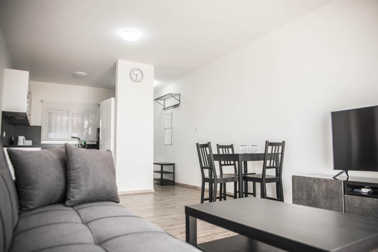 Διαμέρισμα Lovely One Bedroom With View Κισσόνεργα